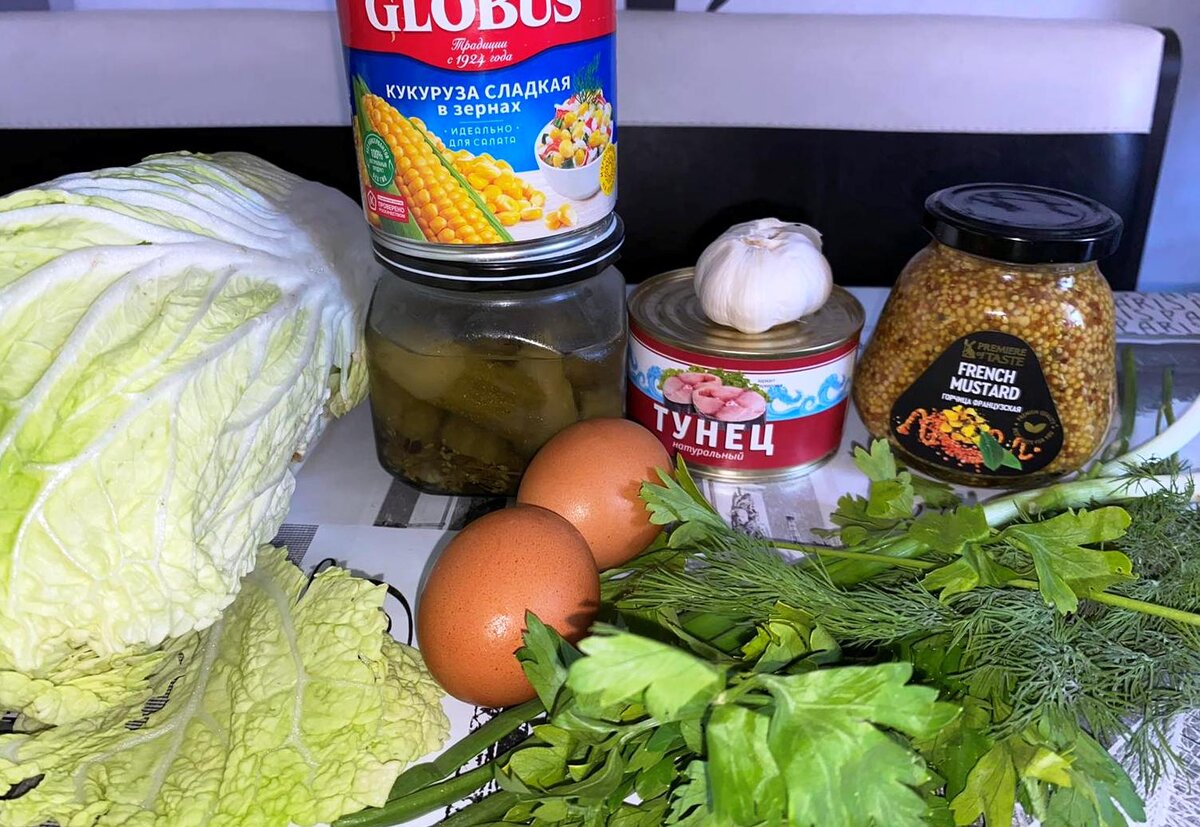 соленый огурец и чесночок - исключительно на любителя