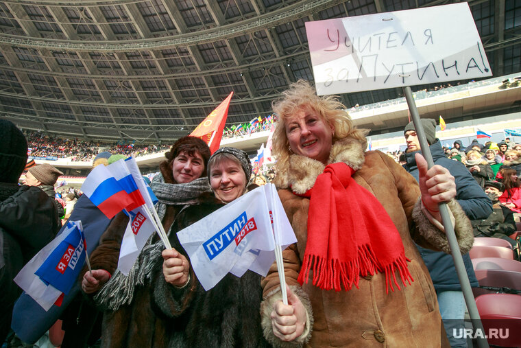    Народ России проявил единство и не поддался на провокации организаторов вооруженного мятежа, сказал президент РФ Владимир Путин