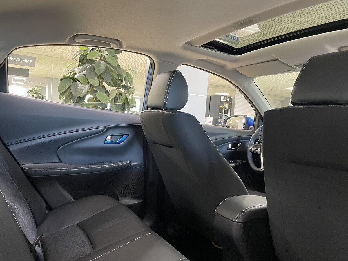 Лаконичный интерьер Changan Alsvin