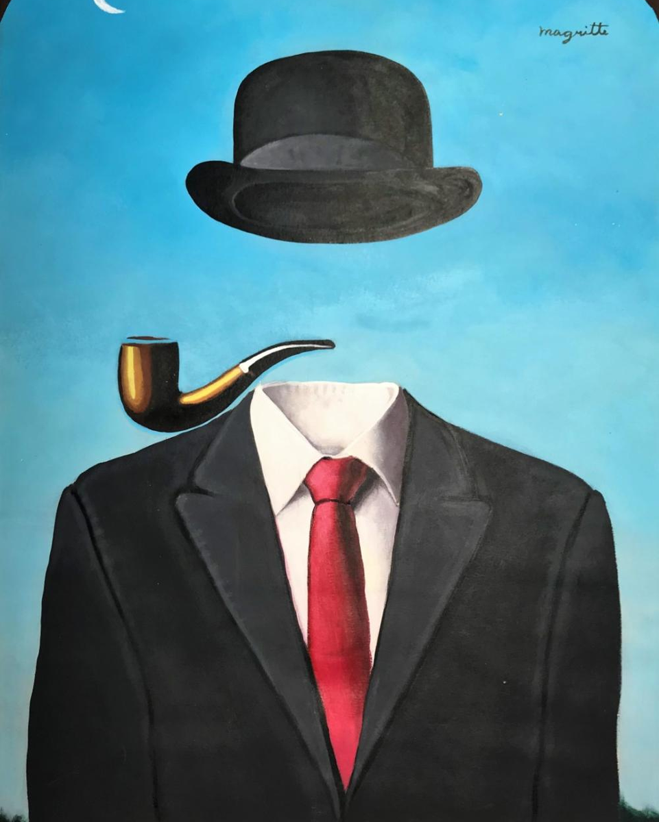 Один из примеров появления человека в котелке в творчестве Магритта