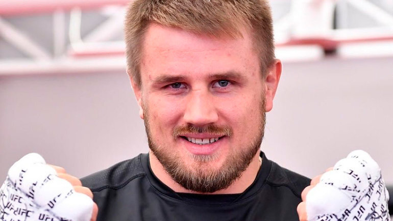    Александр Романов. Соцсети