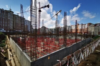    Строительство средней общеобразовательной школы в поселке Развилка Ленинского городского округа © Пресс-служба Главгосстройнадзора Московской области