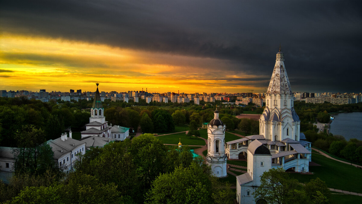 Однозначно мрачное Коломенское