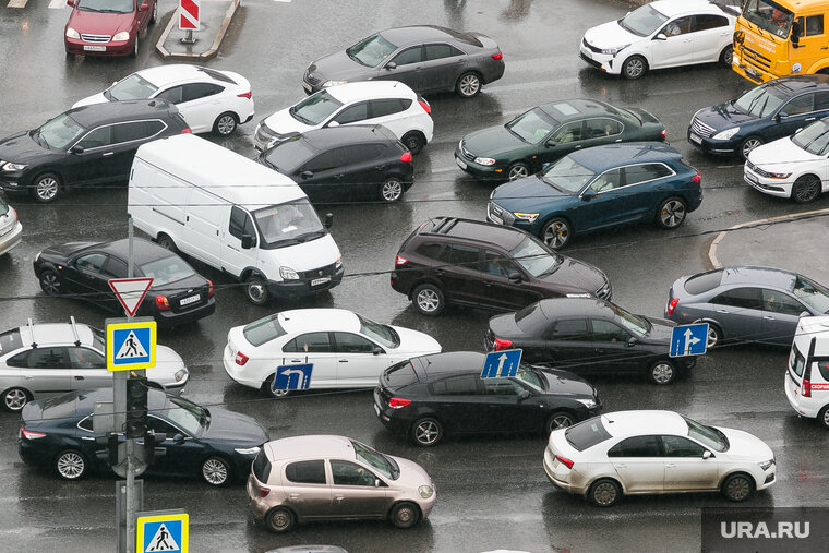    Тюменцы встали в пробки из-за утреннего ЧП
