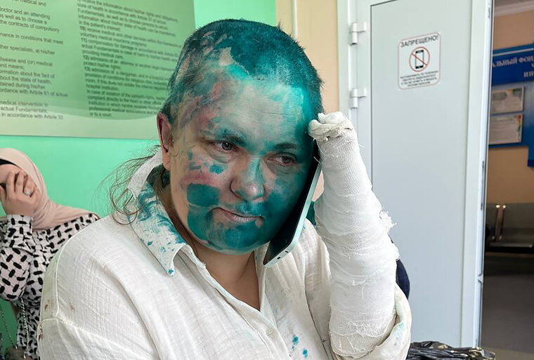    Нападавшие говорили, что здесь никого не нужно защищать, заявила Елена Милашина