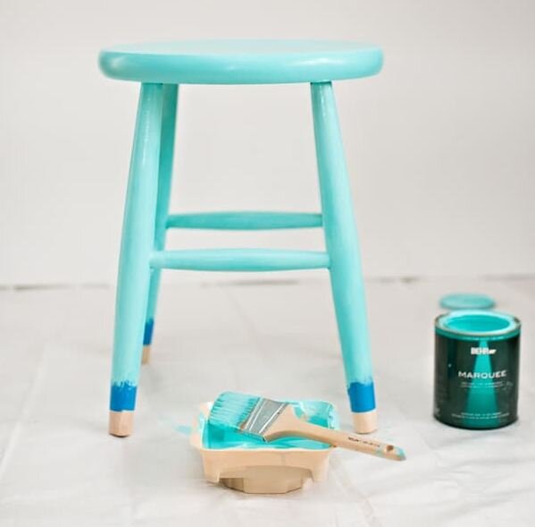    Табуретка своими рукамиИсточник: Фотография из блога «Hello wonderful»
