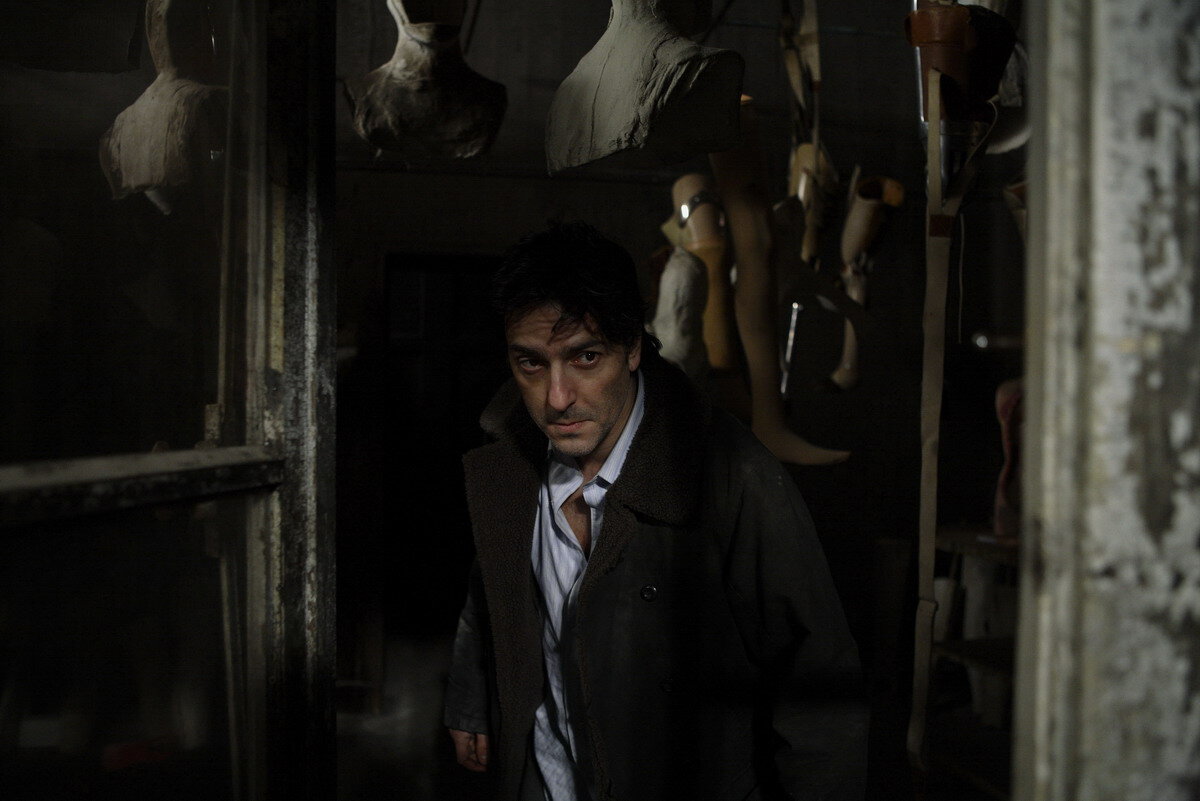 Марина вакт двуличный. Нокс 2018 франция. La traversée 2022 фильм. "любовник" (франция-великобритания, 1991, реж. Пересечение (la traversee) 2012.