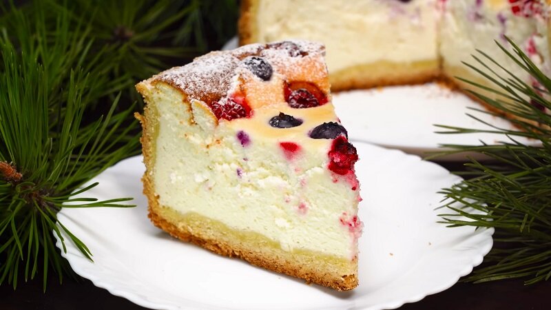 Фило с творогом и ягодами. Песочный пирог с творогом и ягодами. Пирог с творогом и ягодами