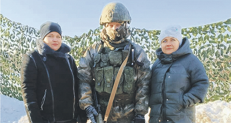 Фото Геннадия Логунова и из архива волонтёров