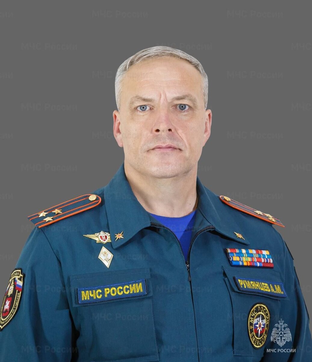 врио начальника Главного управления МЧС России по г. Москве Андрей Румянцев