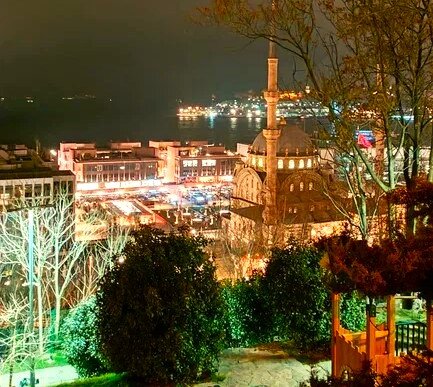 Стамбул ночью, вид на ГалатаПорт