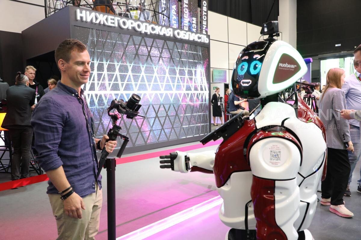 Правда робот. Робот 2023. Битва роботов Нижний Новгород. ЦИПР 2023 фото