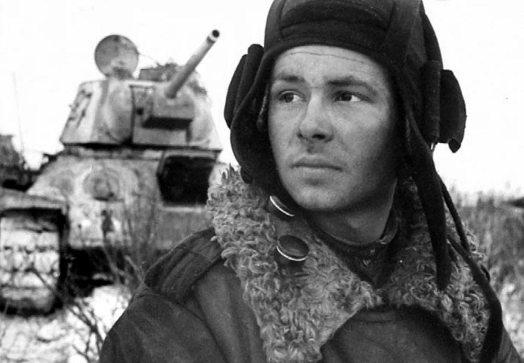Поручик голицын. Танкисты ркка 1941. Сергиевское артиллерийское училище. Экипаж танка т-34. Танкист поручик.