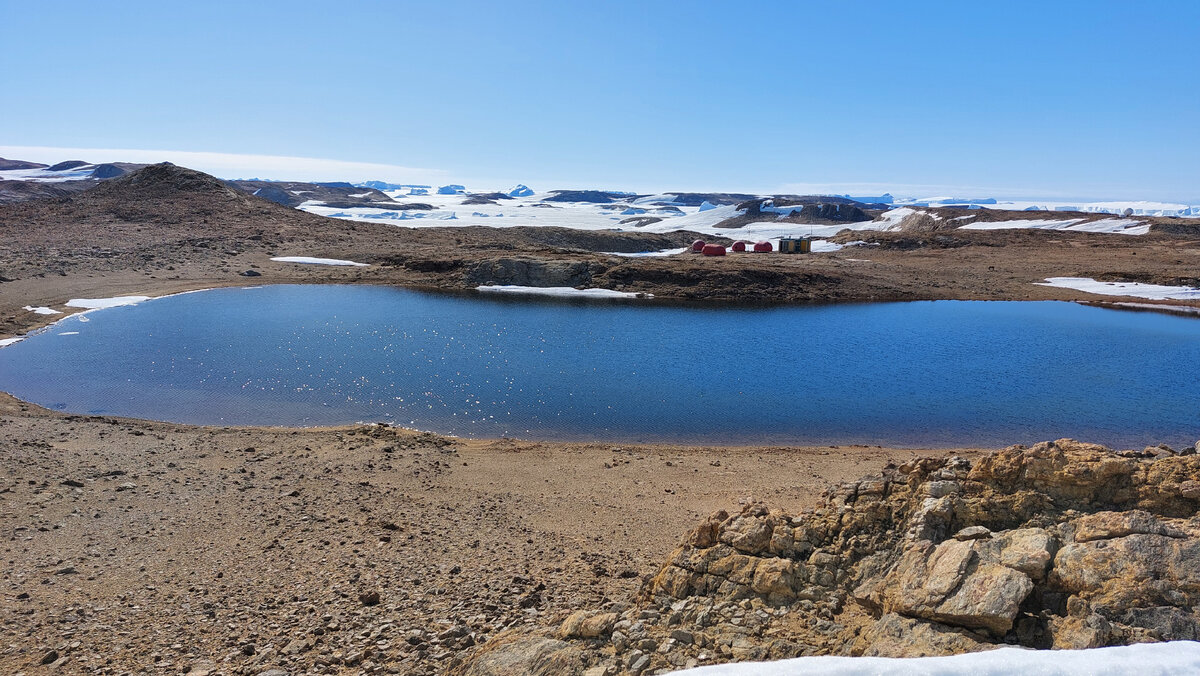 Озера вблизи станции Прогресс.
