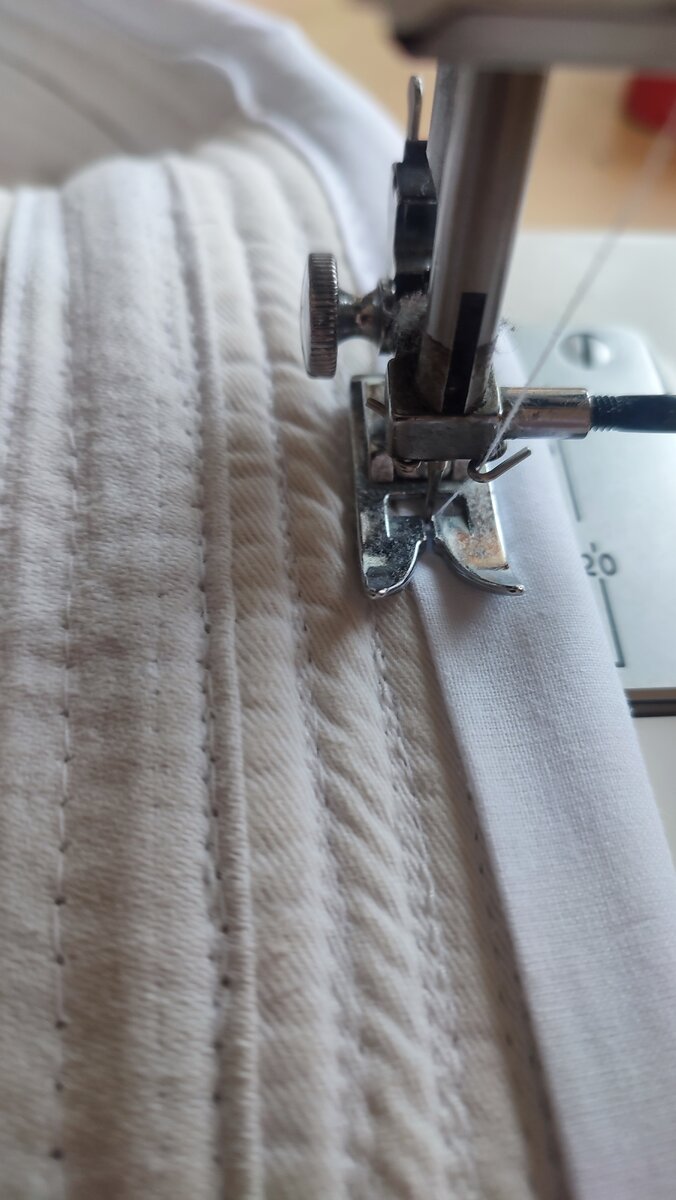 Шью длинный манжет на всю длину кимоно по краю халата.