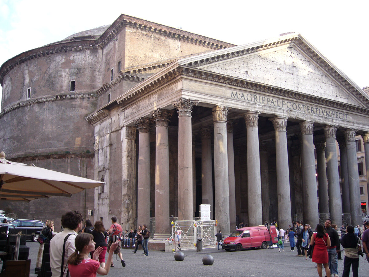 Пантеон рим