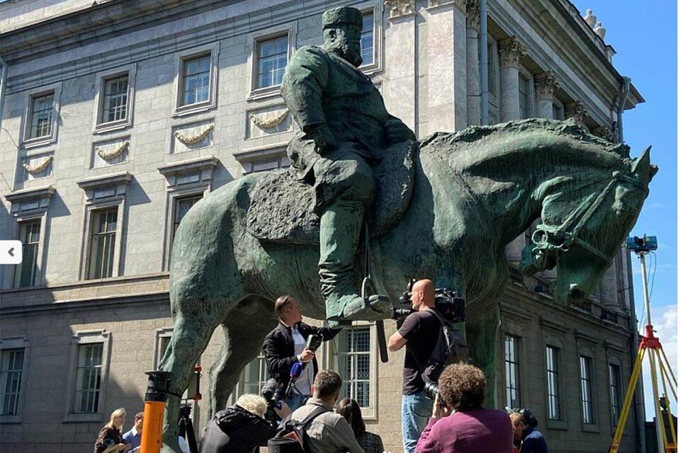 Памятник александру 3 в санкт петербурге на знаменской площади