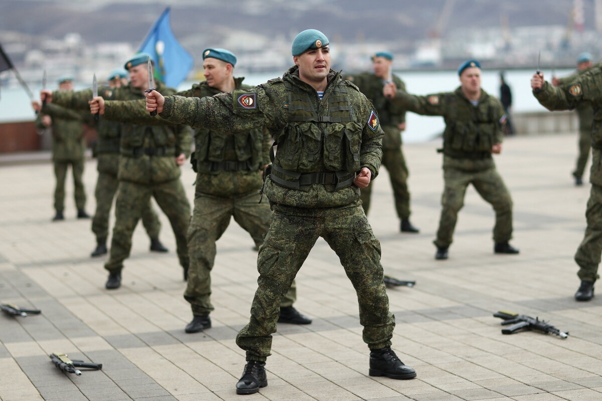 Военный полуприсед