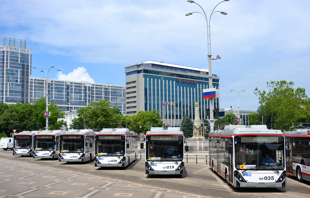 Главная городская площадь. 1 июня 2023 г. (Сайт: transphoto.org; Автор: Ищенко Никита) 