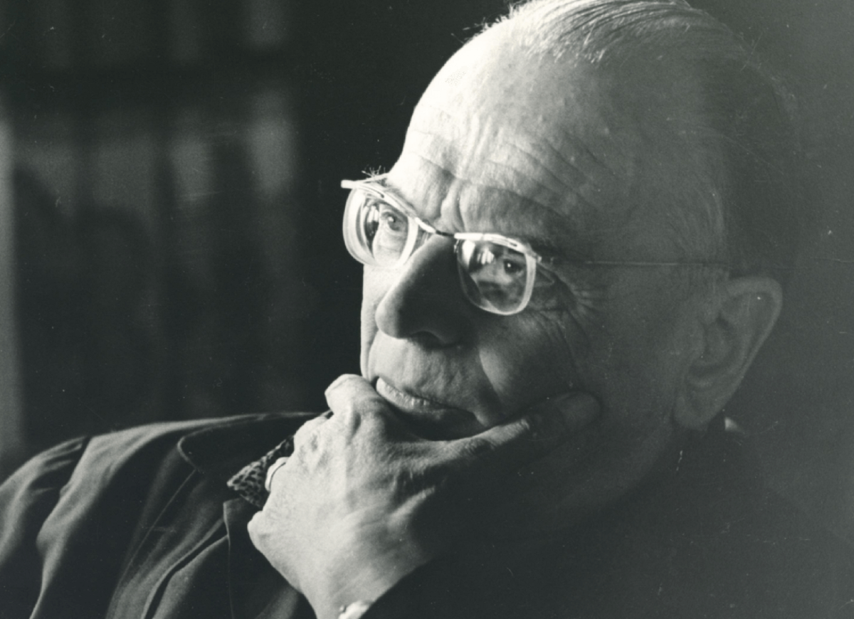 Константина паустовского 2. Паустовский книга о жизни книга. Константина паустовского 2. Константина паустовского 2. Паустовский книжная выставка в библиотеке.