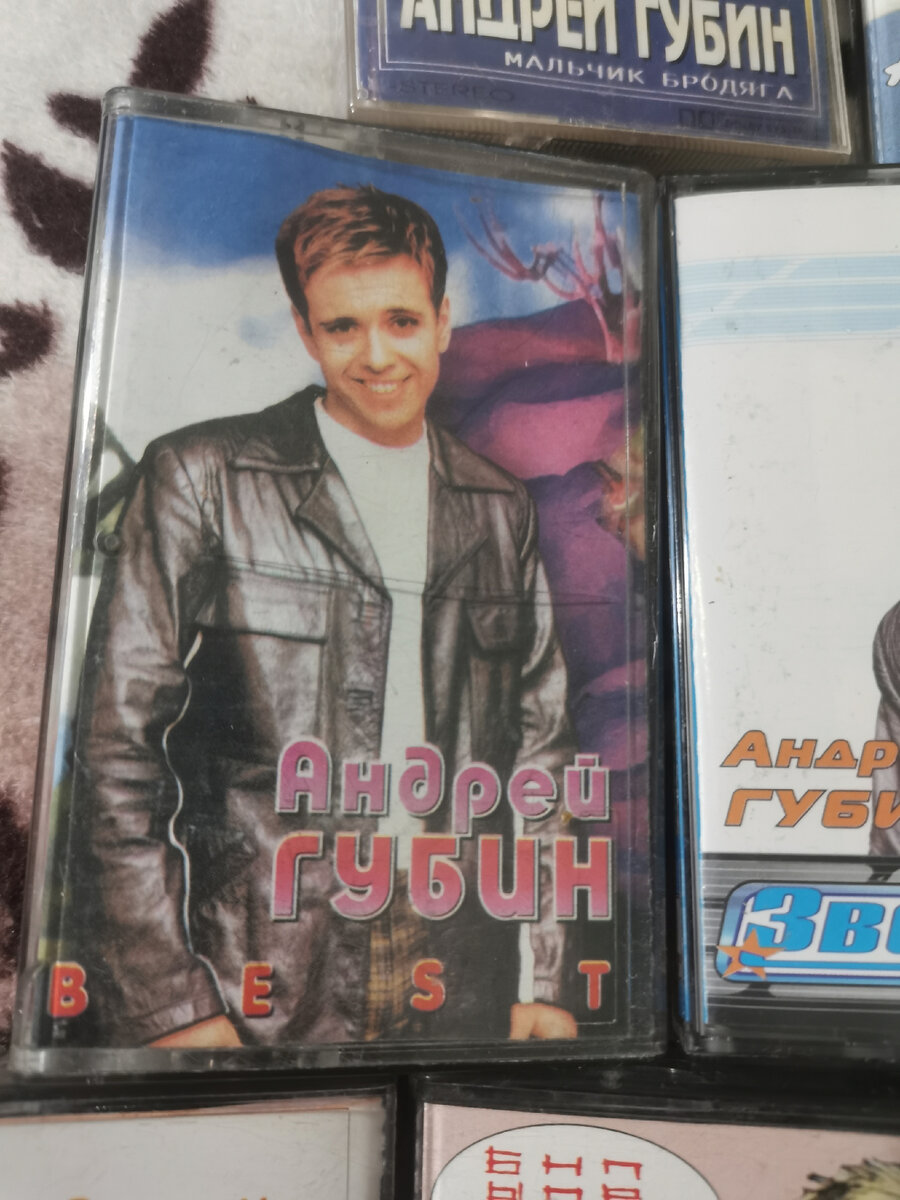 Будь со мной, уходи и возвращайся опять. 