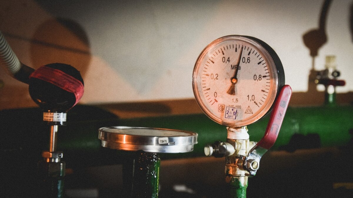     Коммунальная авария на питьевом трубопроводе оставила жителей поселка Светлый Яр Волгоградской области без воды, сообщили в администрации муниципального района.