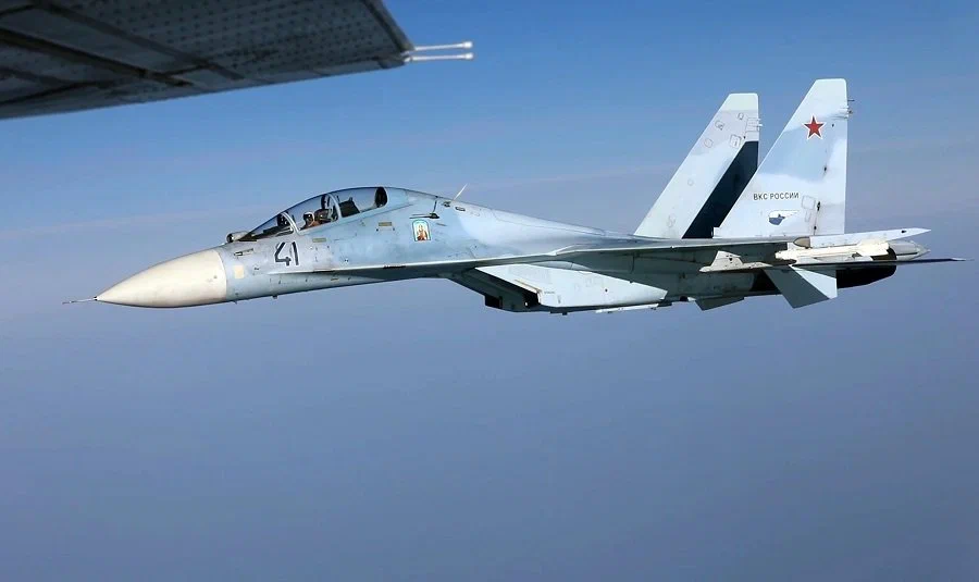 Самолет Су-30СМ ВКС РФ во время воздушного патрулирования - Фото: Пресс-служба Минобороны РФ