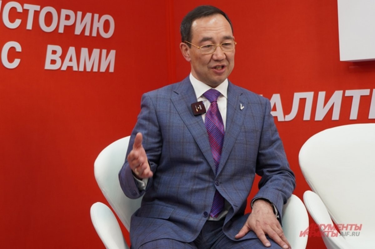    Глава республики Саха Айсен Николаев.