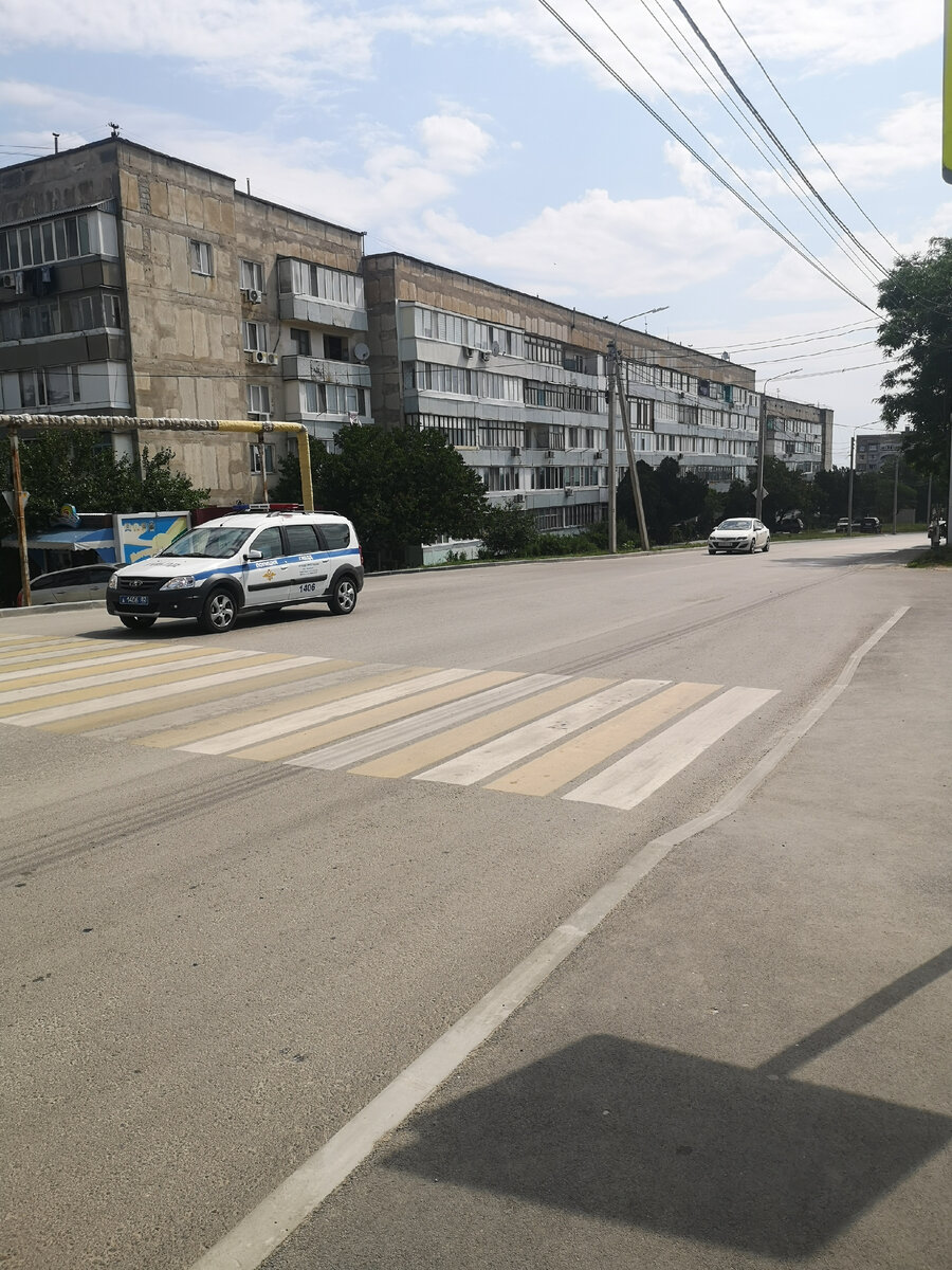 Вид с остановки. Новый асфальт. 