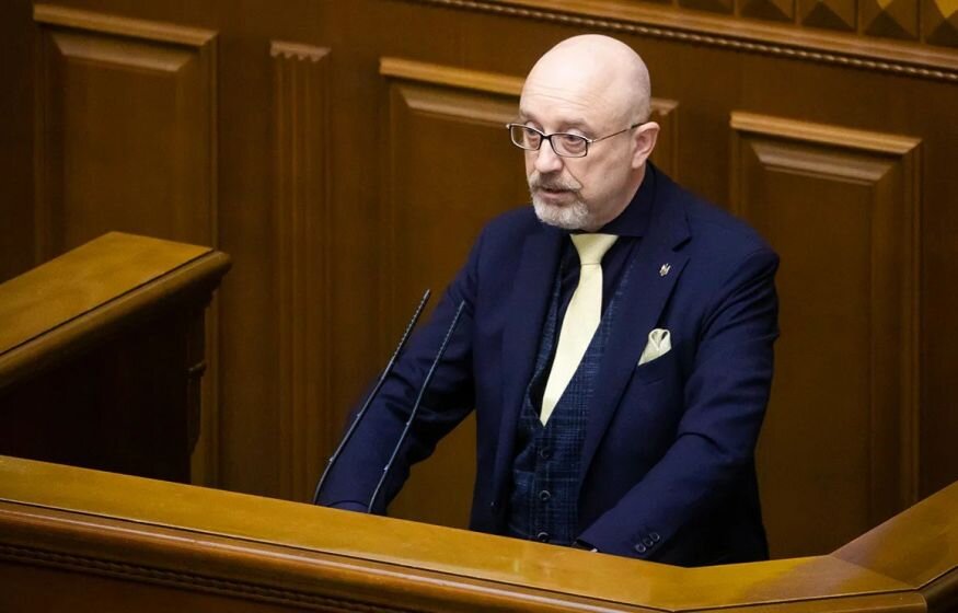    «Это трофейный язык»: Глава Минобороны Украины высказался о русском языке