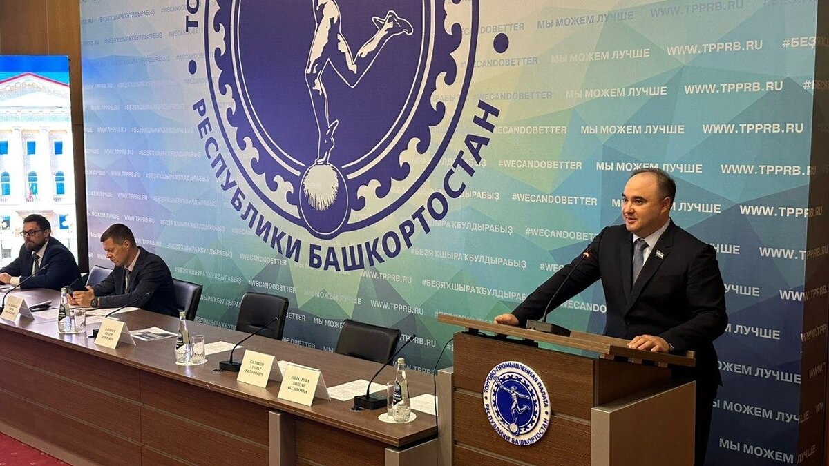     На площадке ТПП прошла рабочая встреча для кадровых служб предприятий по тенденциям в области управления персоналом. Палата продолжает серию семинаров для бизнеса совместно с Минтрудом, Государственной инспекцией труда и Роскомнадзором. На сегодняшнюю встречу пришли представители 22 предприятий.