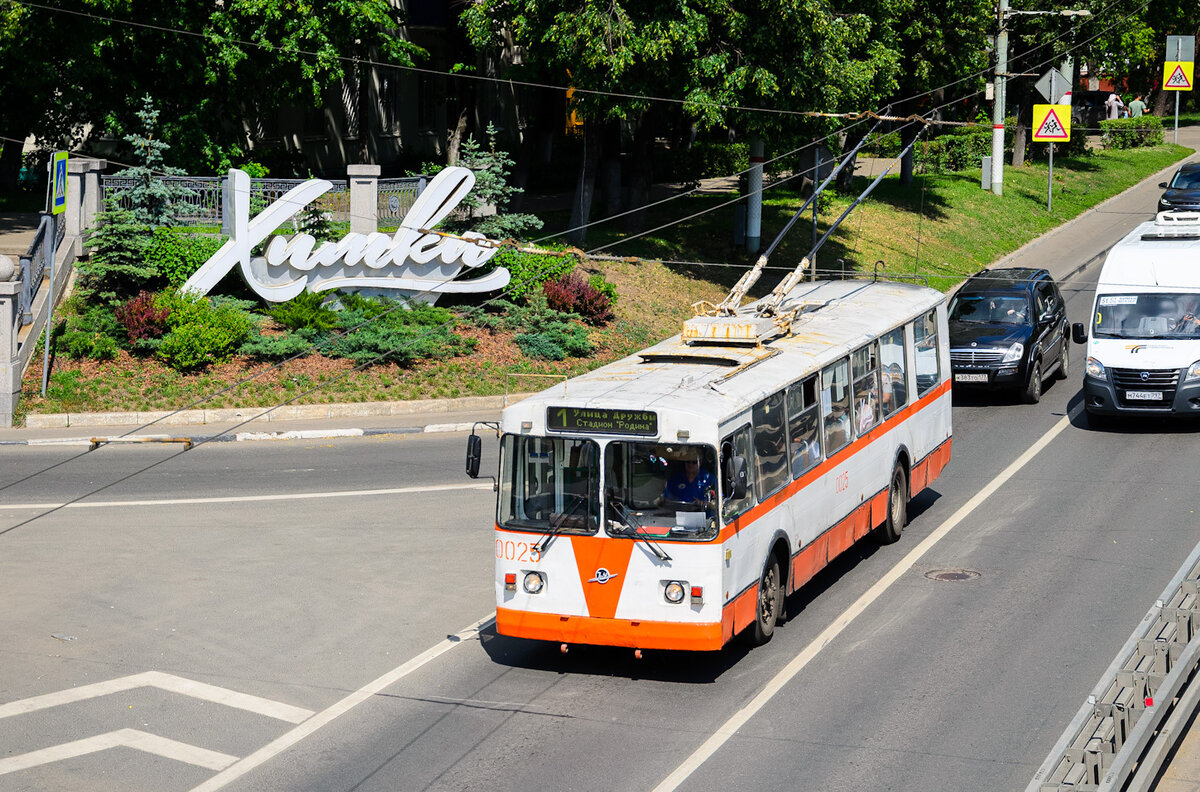 ЗиУ-9 в подмосковных Химках (Фото transphoto.org)
