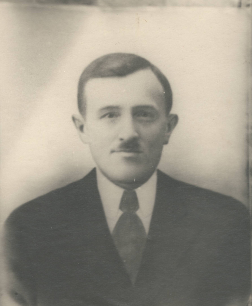 Павел Фёдорович Чернышёв, дед Наталии Николаевны Алеврас, 1939 год