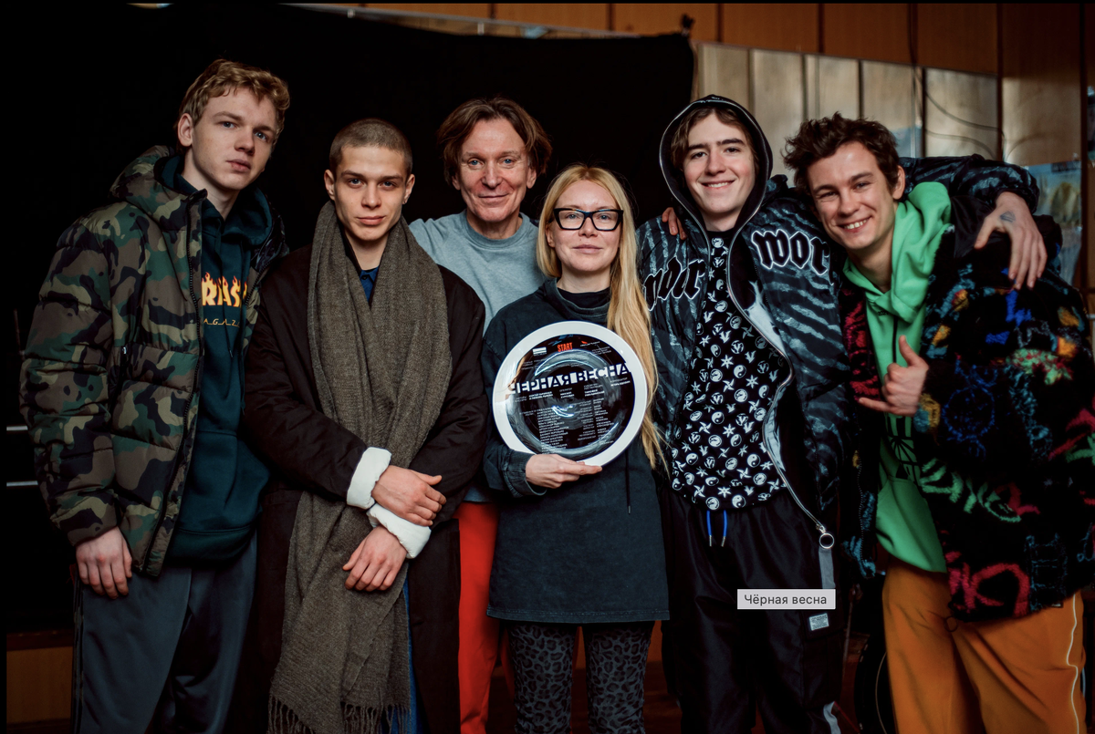 Кологривый мама. Кологривый мама. Агата муцениеце дочь. Никита кологривый актер бендер. Пожилые родители.