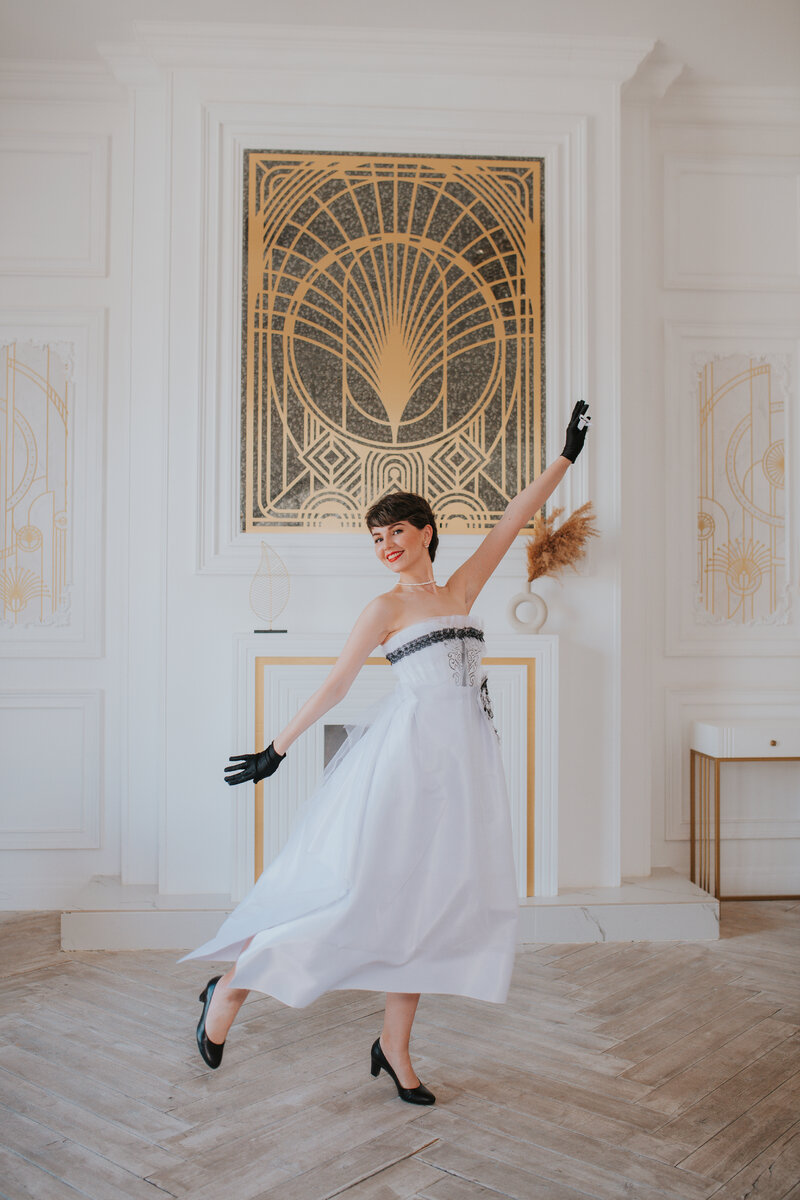 Вряд ли создать подобное настроение получилось бы у меня прошлым летом. Фото получились красивые, правда на некоторых можно увидеть, что отёки ног так и не прошли. Достаточно один день провести за компьютером без утягивающих гольфов и всё - здравствуйте толстые лодыжки.