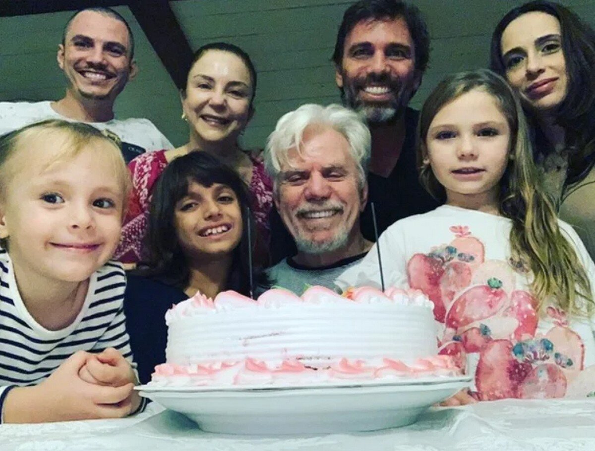 Режиналду Фария с семьей, соцсети