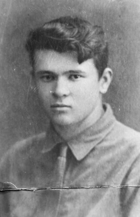 Николай Парфёнов в юности. / Фото: www.ekogradmoscow.ru