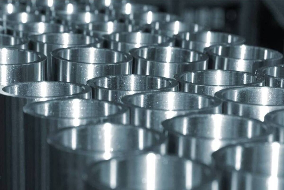 Производим металлические. Производим металлические. Производим металлические. Цех по производству металлических дверей. Динамная сталь рулон нлмк.