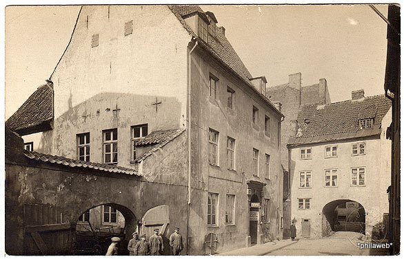 Дома на месте русского подворья в начале ХХ века. philaweb