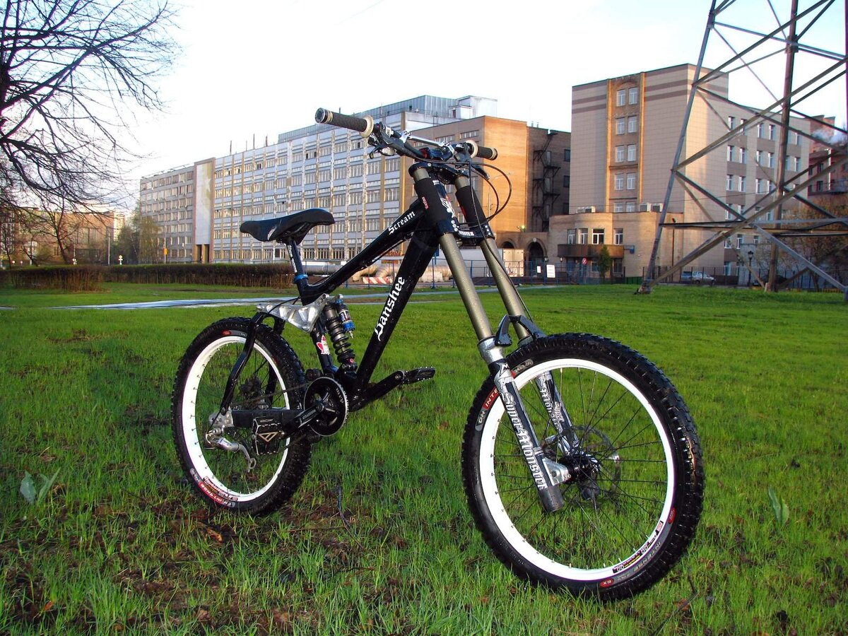 Стритец велосипед. Marzocchi super Monster 300mm хардтейл. Cocker стритец. МТБ стритец. Стритец двухподвес.