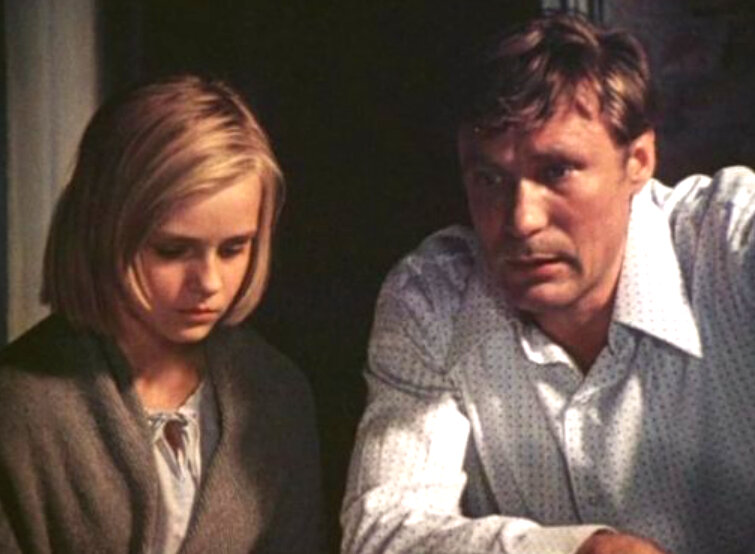 Фото: кадры фильма "Мужики!.." 