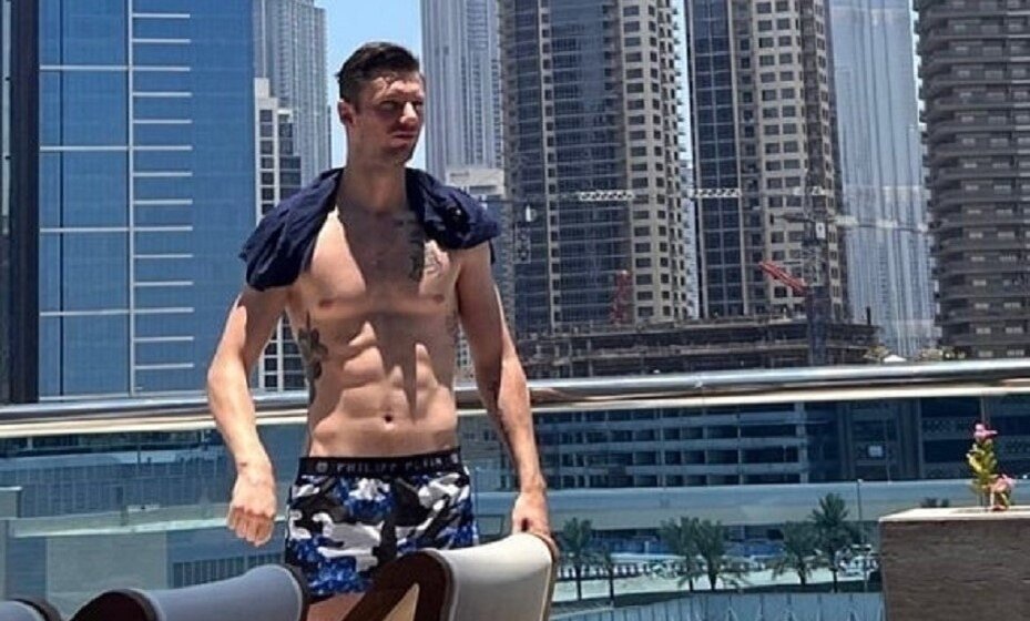    Федотов только вернулся из армии, то сразу же улетел на отдых. Фото: Социальные сети Ивана Федотова