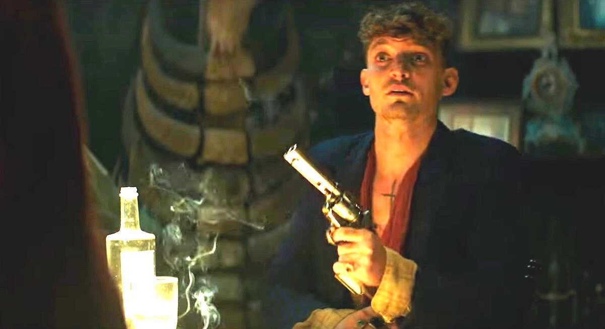 - Мсье Горбатый? Я вам маляву от мсье Фокса принес! - Вы обознались, мсье. Горбатый у нас в соборе Парижской Богоматери в колокола звонит.