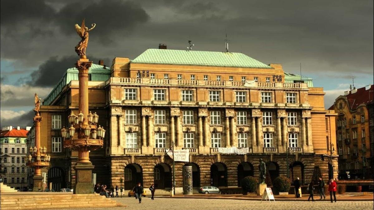 Карлов университет