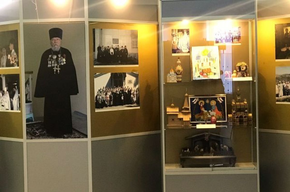    Открылась выставка, посвящённая 90-летию старейшего священника Ставрополья