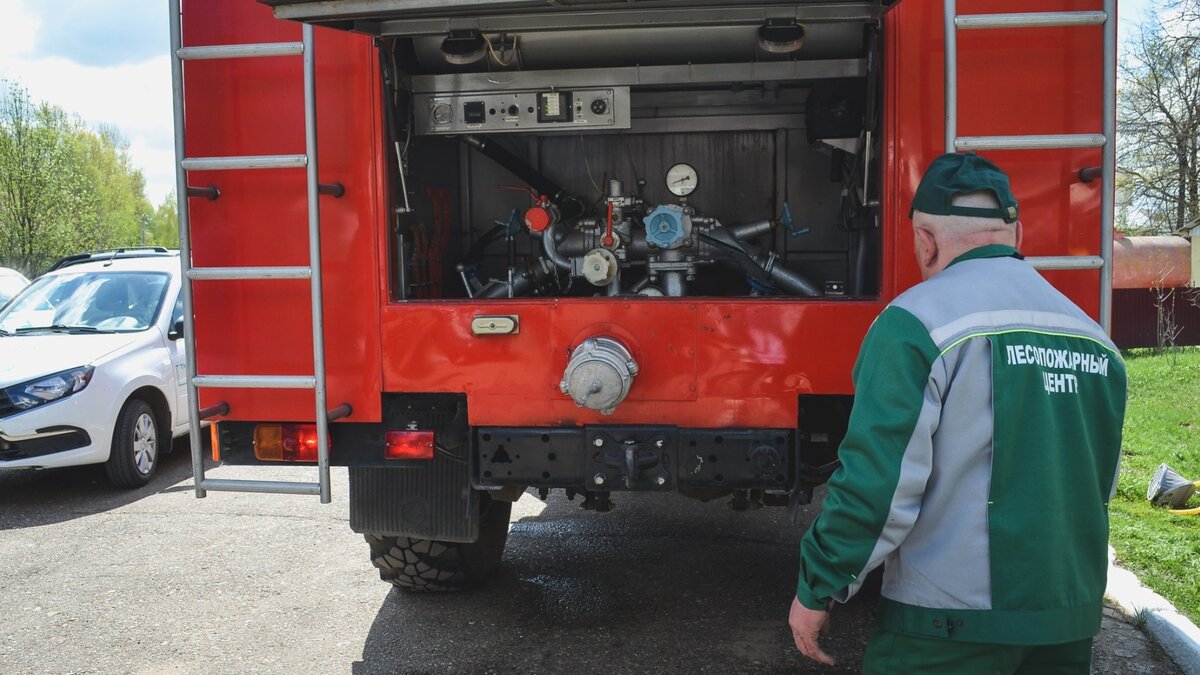     В Ставрополе на улице Доваторцев в пятницу, 7 июля, загорелся припаркованный автомобиль, сообщили очевидцы в соцсетях.