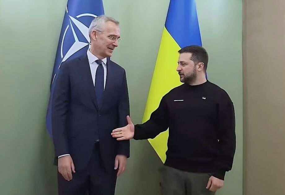 Из открытых источников в интернете. Глава НАТО Й.Столтенберг и глава Украины В.Зеленский.