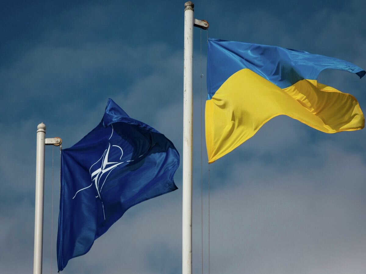    Президент Украины П.Порошенко посетил академию Сухопутных войск Вооруженных сил Украины имени гетмана Петра Сагайдачного© РИА Новости / Михаил Маркив