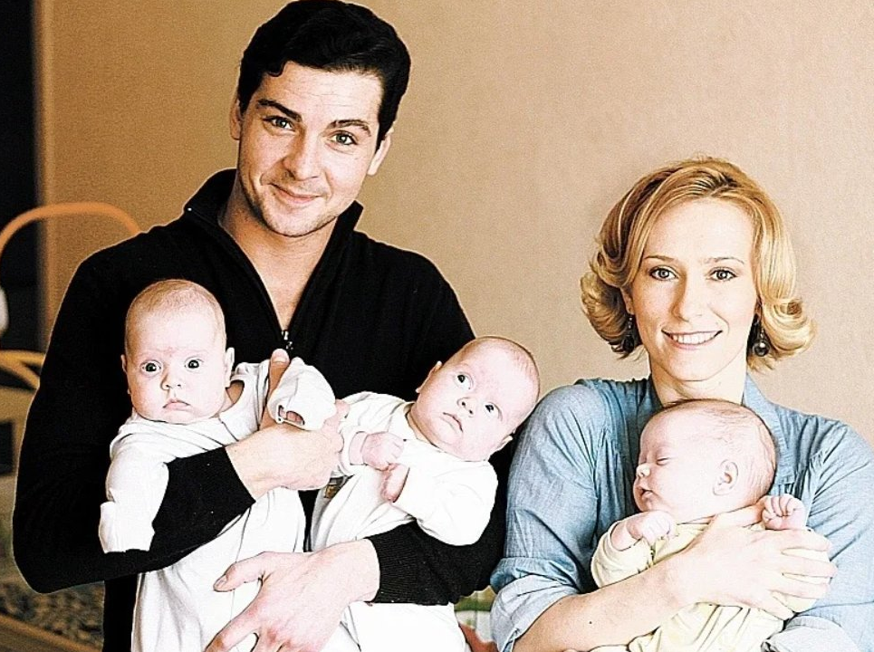 Мария болтнева с детьми. Три девочки наташа. Дети сергея светлакова. Трое сериал 2020. Сергей светлаков с женой.