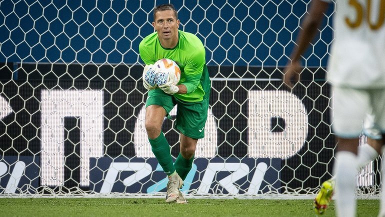    Михаил Кержаков отбил два пенальти в матче с «Фенербахче».Вячеслав Евдокимов ФК «Зенит»